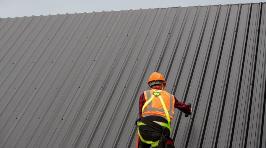 Professional metal roof installation services in Huntsville, TX
